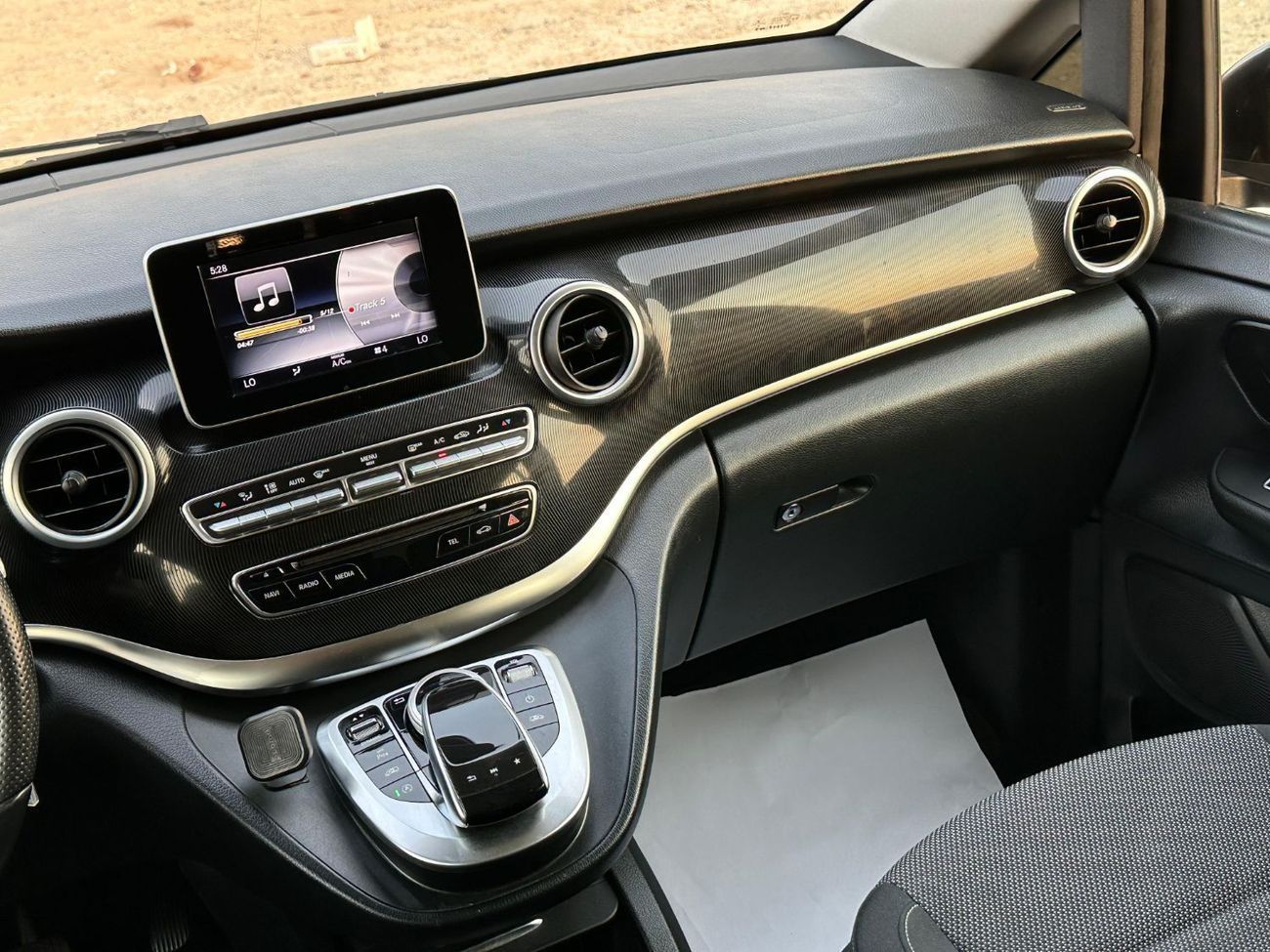 Mercedes-Benz V 250 MERCEDES V-250 2019 GCC BODU=Y KIT MAYBACH GOOD CONDITION INSIDE OUT SIDE