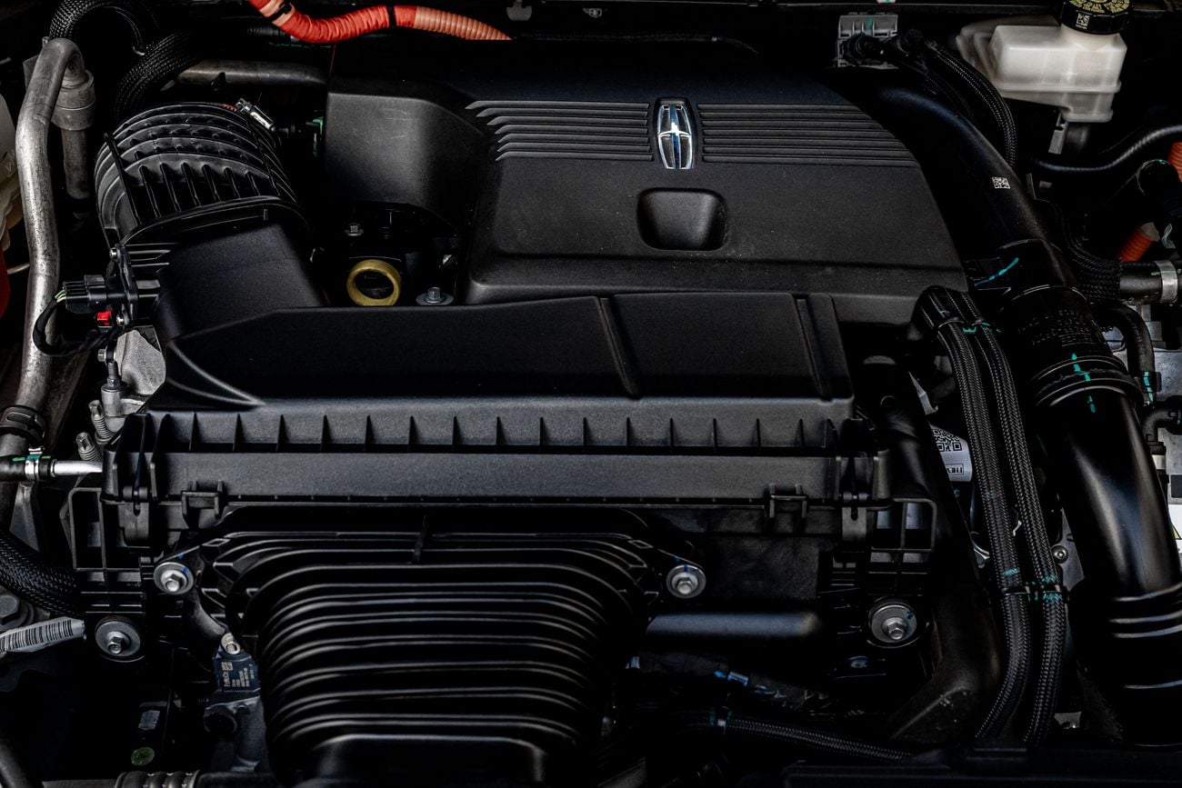 لينكولن ناوتيلوس Nautilus Presidential | 4,113 P.M | 0% Downpayment | Agency Warranty!