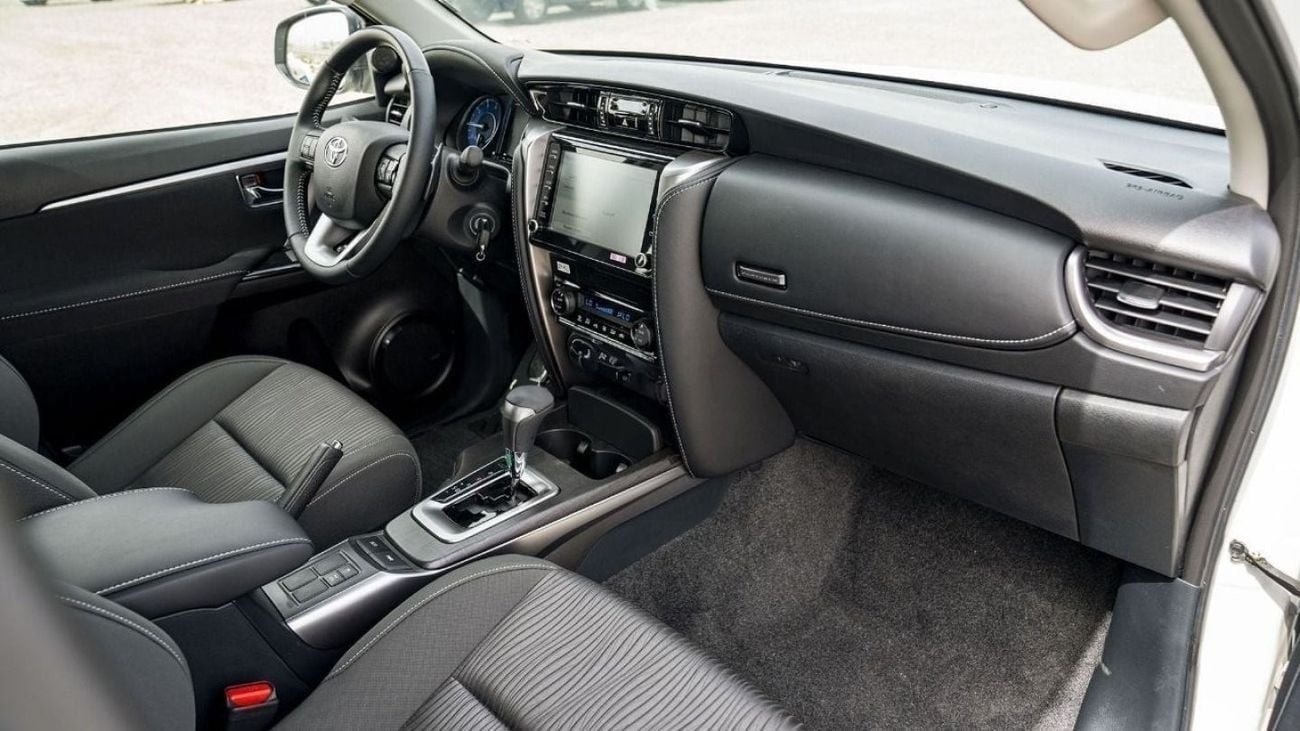 تويوتا فورتونر TOYOTA FORTUNER 2.4L DIESEL 2026 (Only for export)
