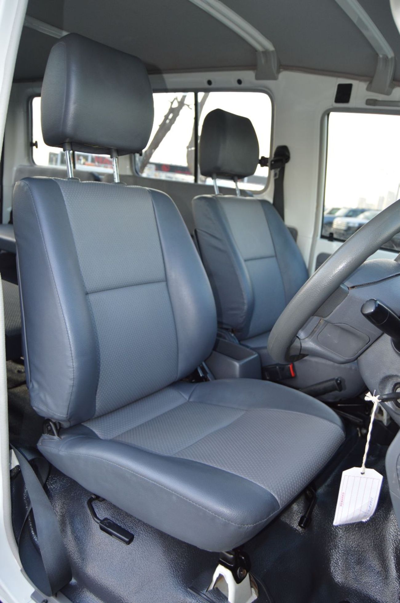 Toyota Land Cruiser *Hard Top*  Right Hand Drive  Model: 2016 Engine:  V8/ 4500 CC Doors: 3 Seats: 10