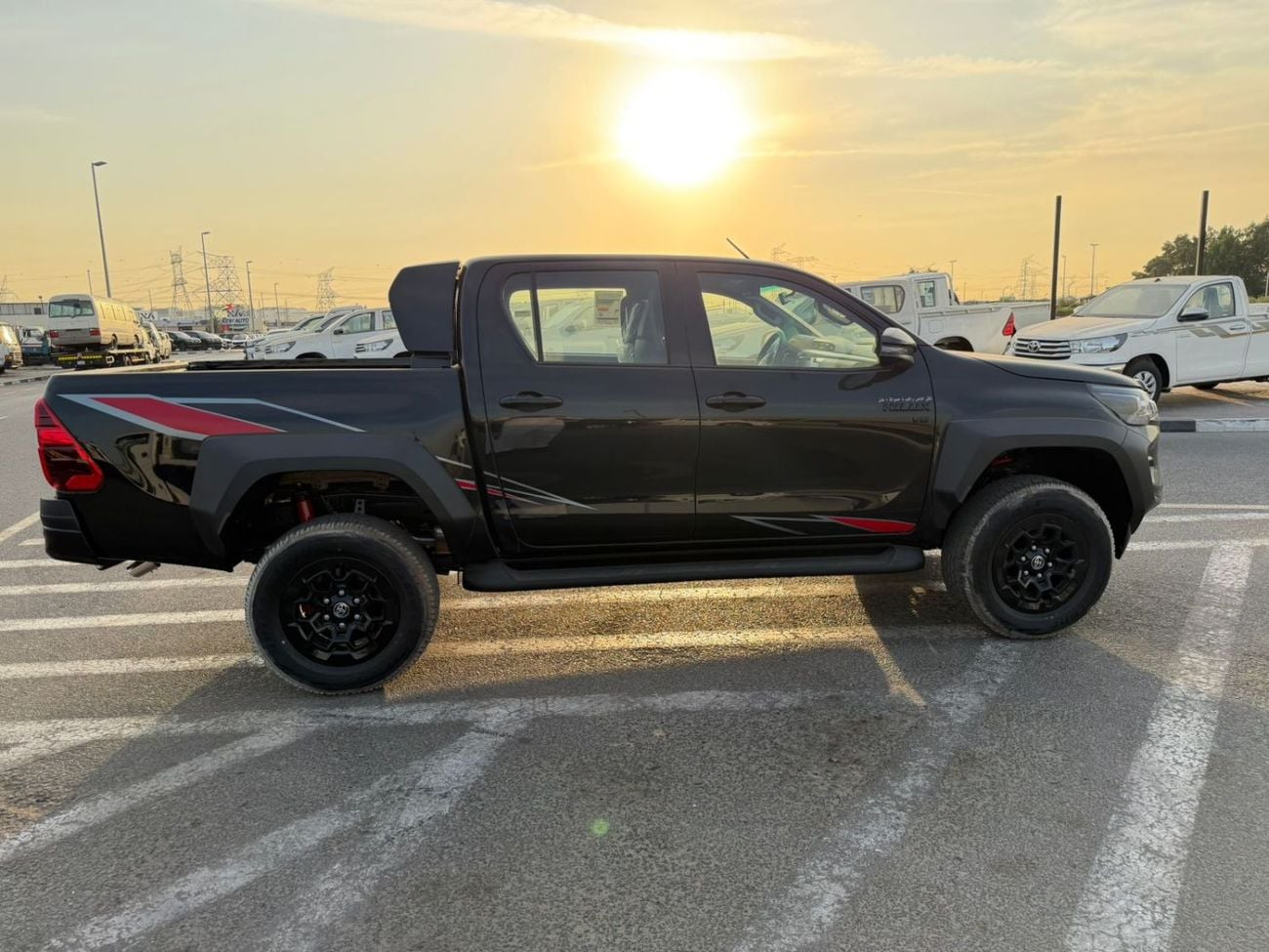 تويوتا هيلوكس Toyota Hilux GR 4.0 2026 Full option