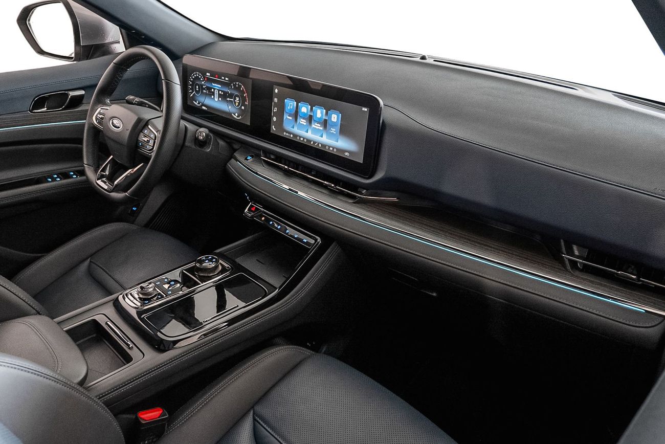 فورد تيريتوري Titanium