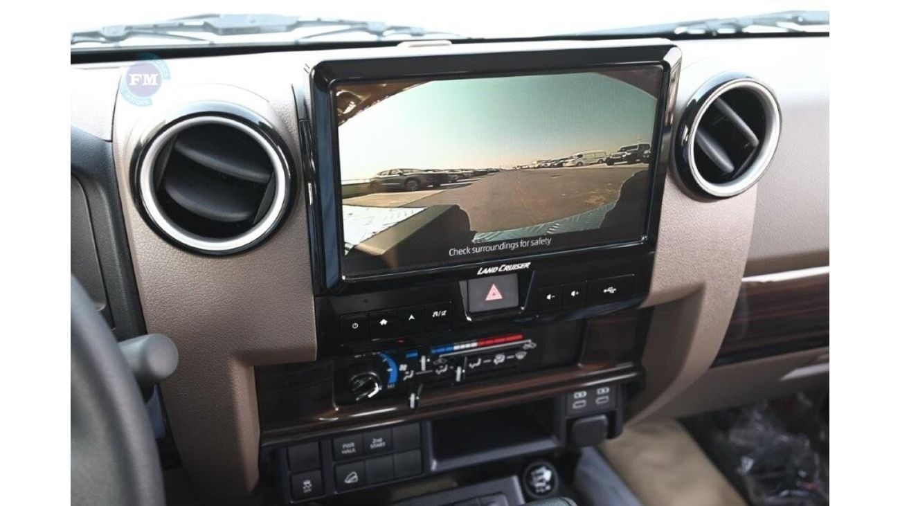 Toyota Land Cruiser Pick Up 79 Double Cab Diesel (Full Option)