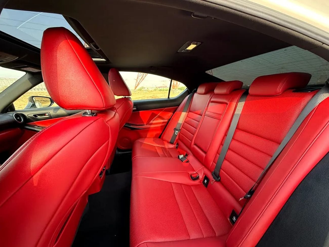 لكزس IS 350 /Month | IS350 | Warranty | GCC Specs