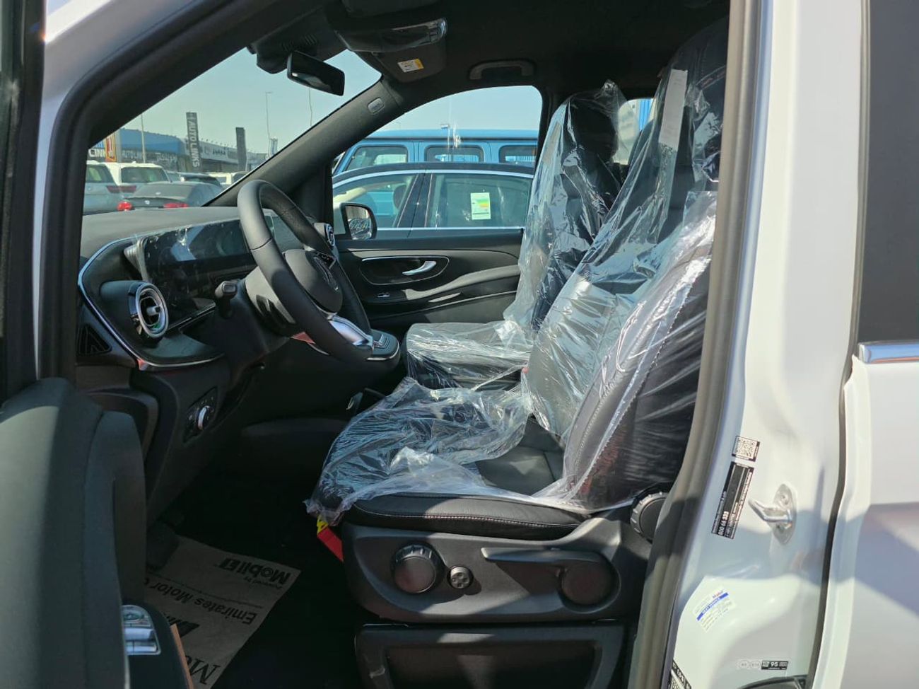 Mercedes-Benz V 300 Avantgarde Under Agency Warranty 2026 GCC