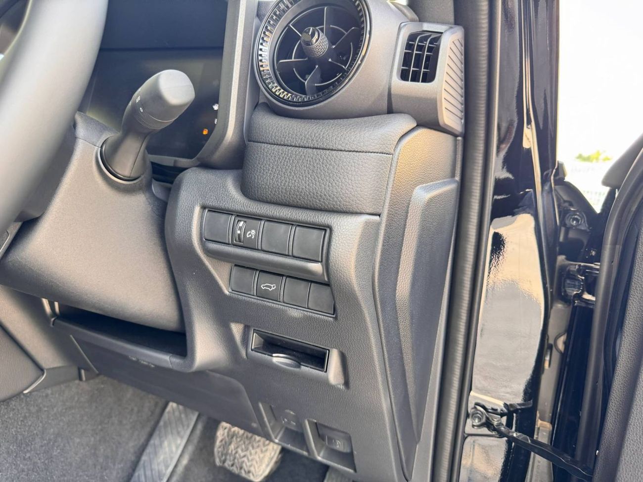 تويوتا برادو 2025 TOYOTA PRADO AR RIGH HAND DRIVE HIGH 2.8D 7-SEATS BRAND NEW 0KM (FOR EXPORT)