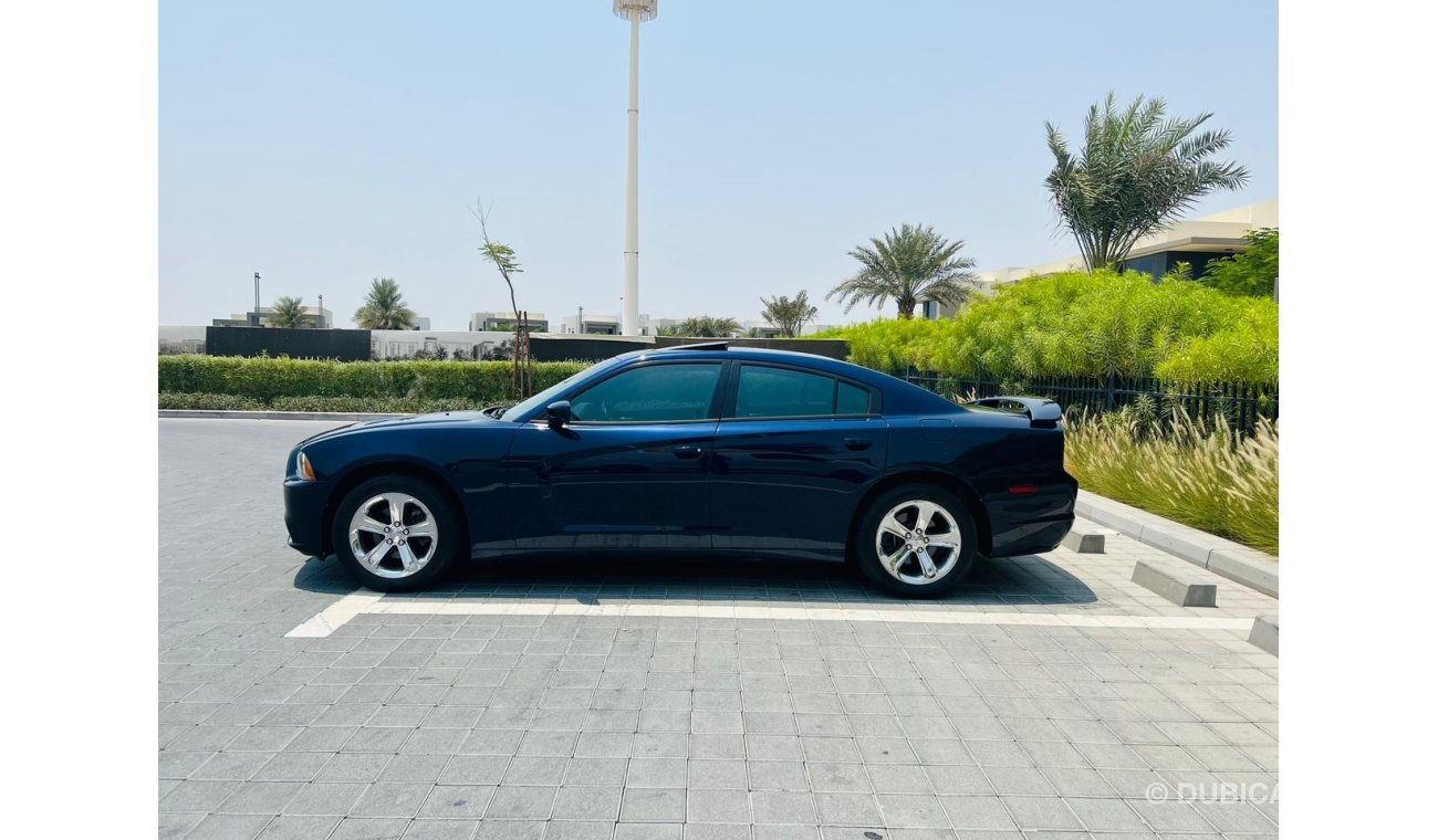 Dodge Charger SXT || Sunroof || GCC || Agency Maintained