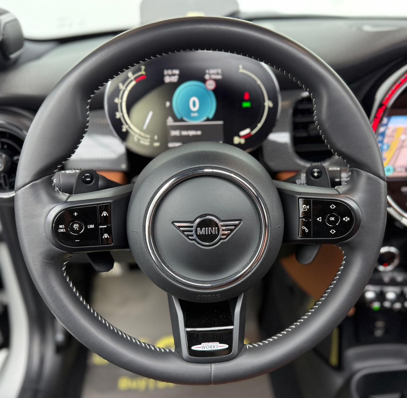 Mini Cooper S Coupé 2022 MINI Cooper S (JCW Kit) ,Warranty ,Service Contract ,Full Service History ,GCC