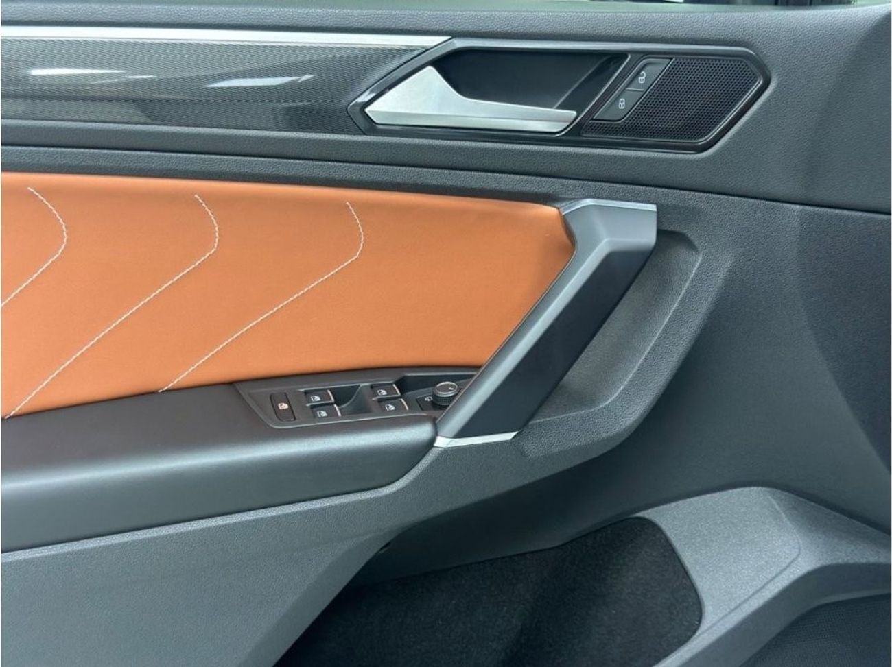 Volkswagen Tiguan SE