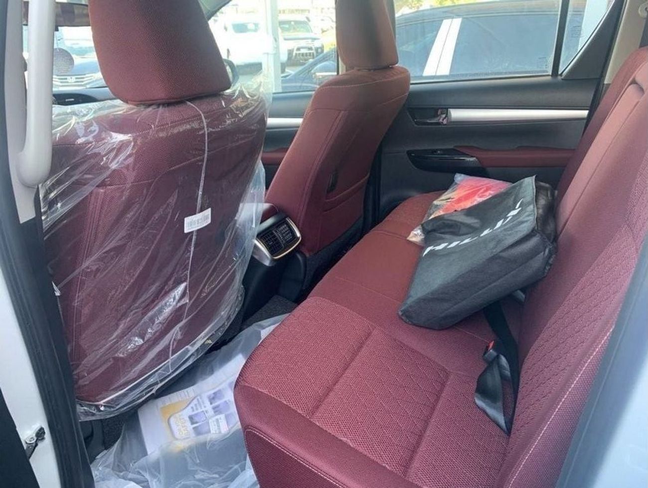 تويوتا هيلوكس TOYOTA HILUX 2.7L SGLX 2025 MODEL PETROL 4WD AUTOMATIC