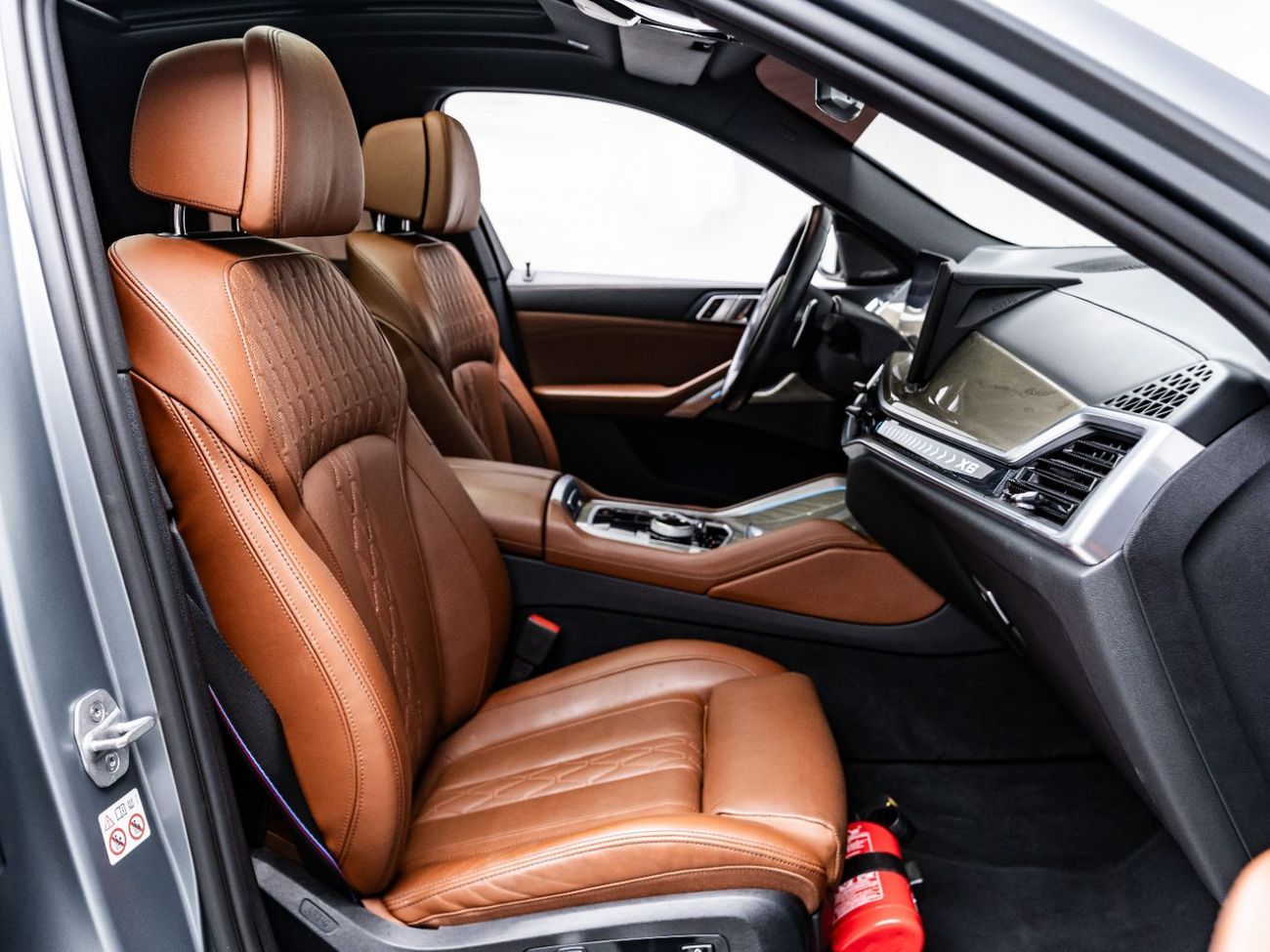 BMW X6 40i M Sport 3.0L 2024 BMW X6 xDrive40i, 2028 BMW Warranty + Service Contract, Low KMs, GCC