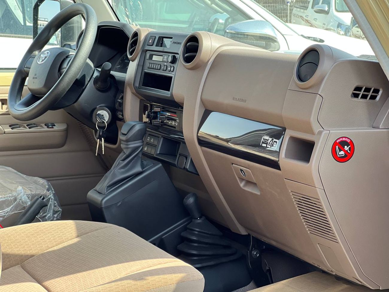 Toyota Land Cruiser Pick Up D/C LC79 4.0L PTR A/T // 2025 // STD With Diff Lock , Power Windows // Special Offer // By Formula A