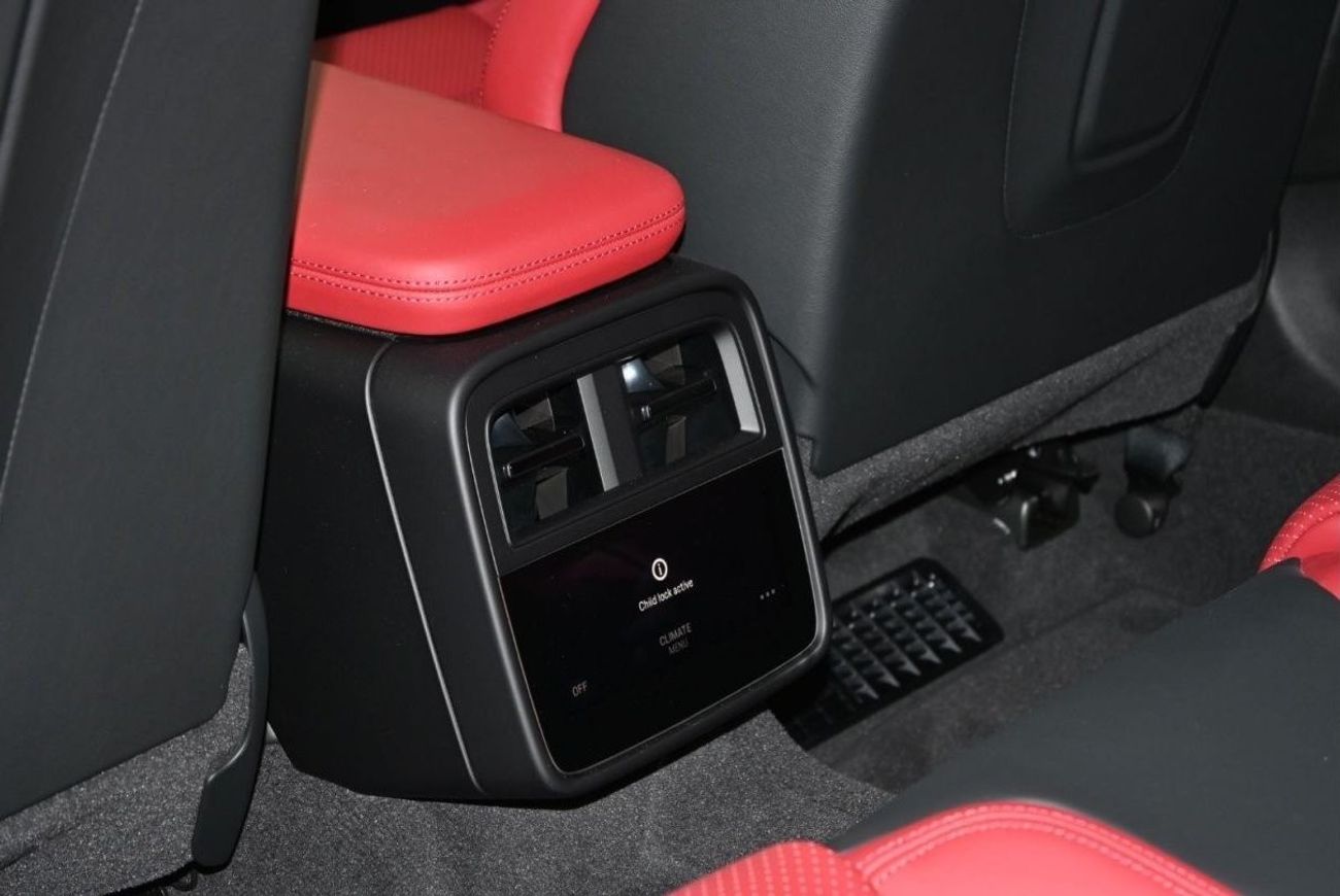 Porsche Taycan Porsche Taycan Electric Model 2023, GCC, Dealer Warranty