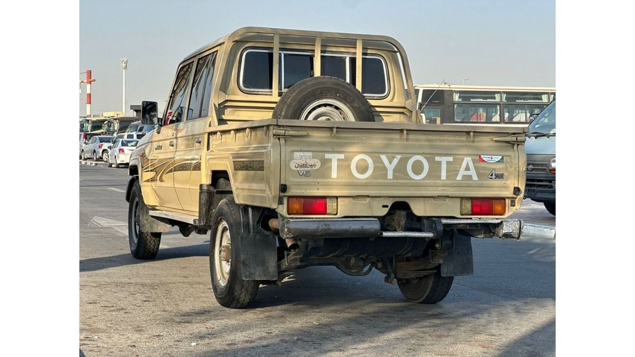 Toyota Land Cruiser Pick Up DOUBLE CABIN PICKUP | LHD | 4.0L PETROL ENGINE | 2013 | 4 X 4