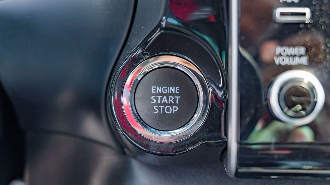 Toyota Hilux 2026 Toyota Hilux Adventure SR5 4.0L AT Petrol (White-Black)