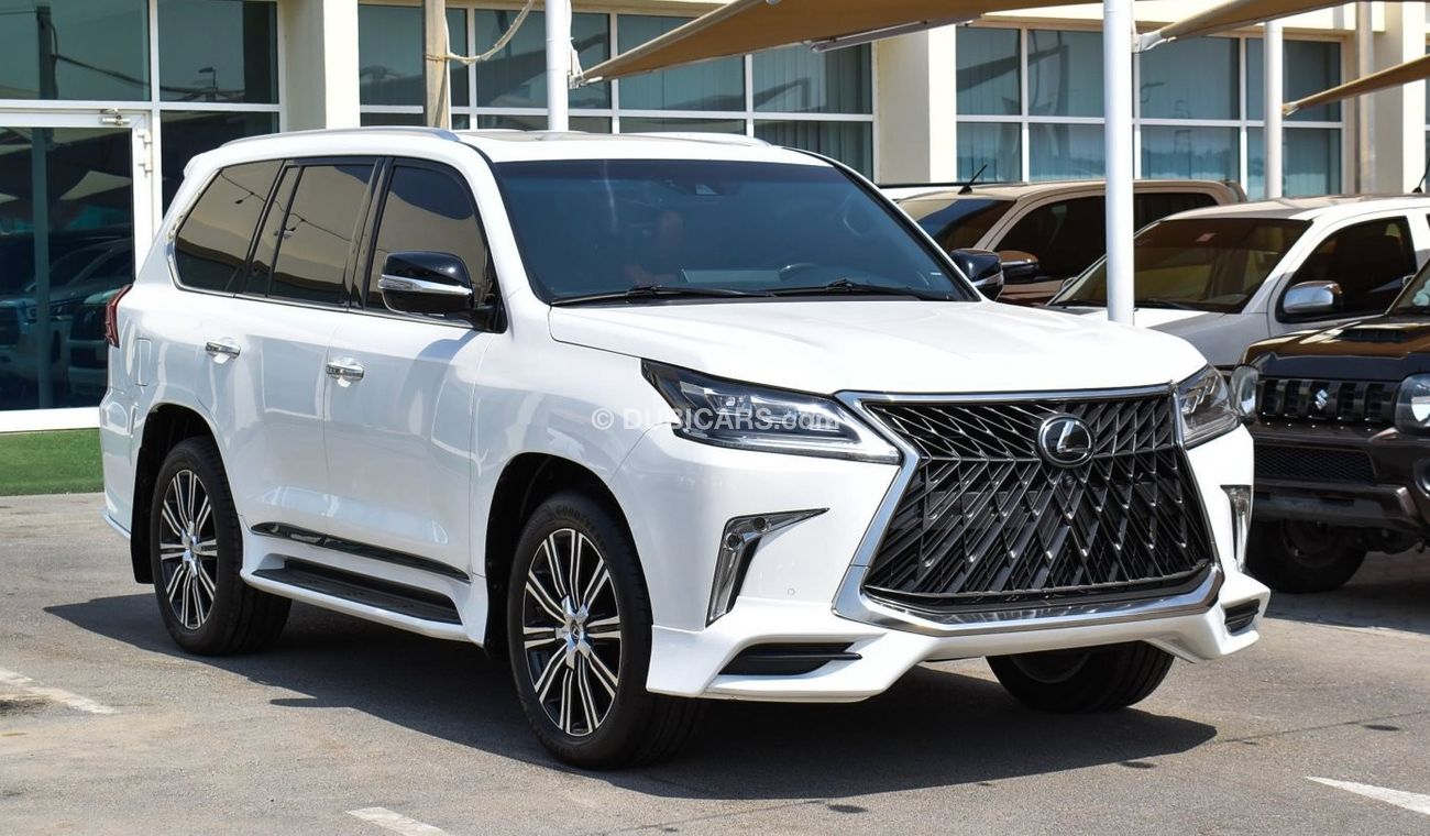 Lexus LX 570 S