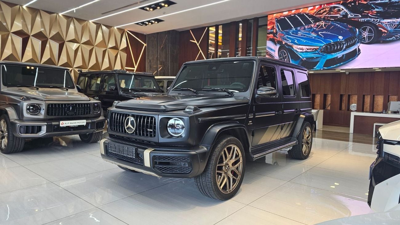 مرسيدس بنز G 63 AMG STD نسخة الجراند اسود مطفي داخلية كاربون فايبر