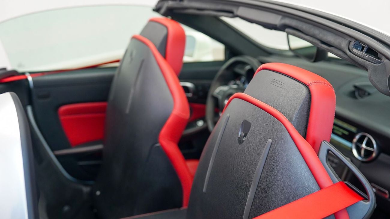 مرسيدس بنز SLK 55 AMG Std 5.5L Special Offer | Super Low KM, AMG Performance Package | SLK 55 AMG Roadster