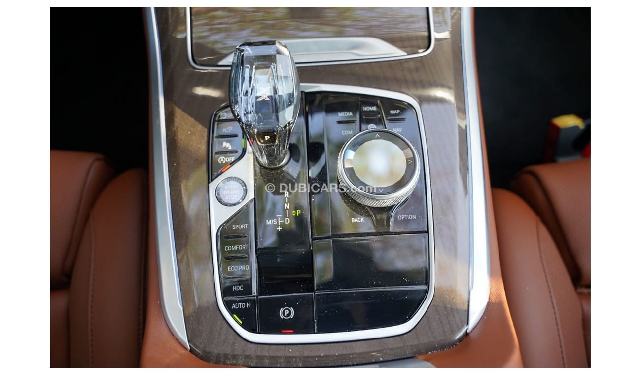 BMW X5M 2023 BMW X5 x-Drive 50i V8 White color 0Km