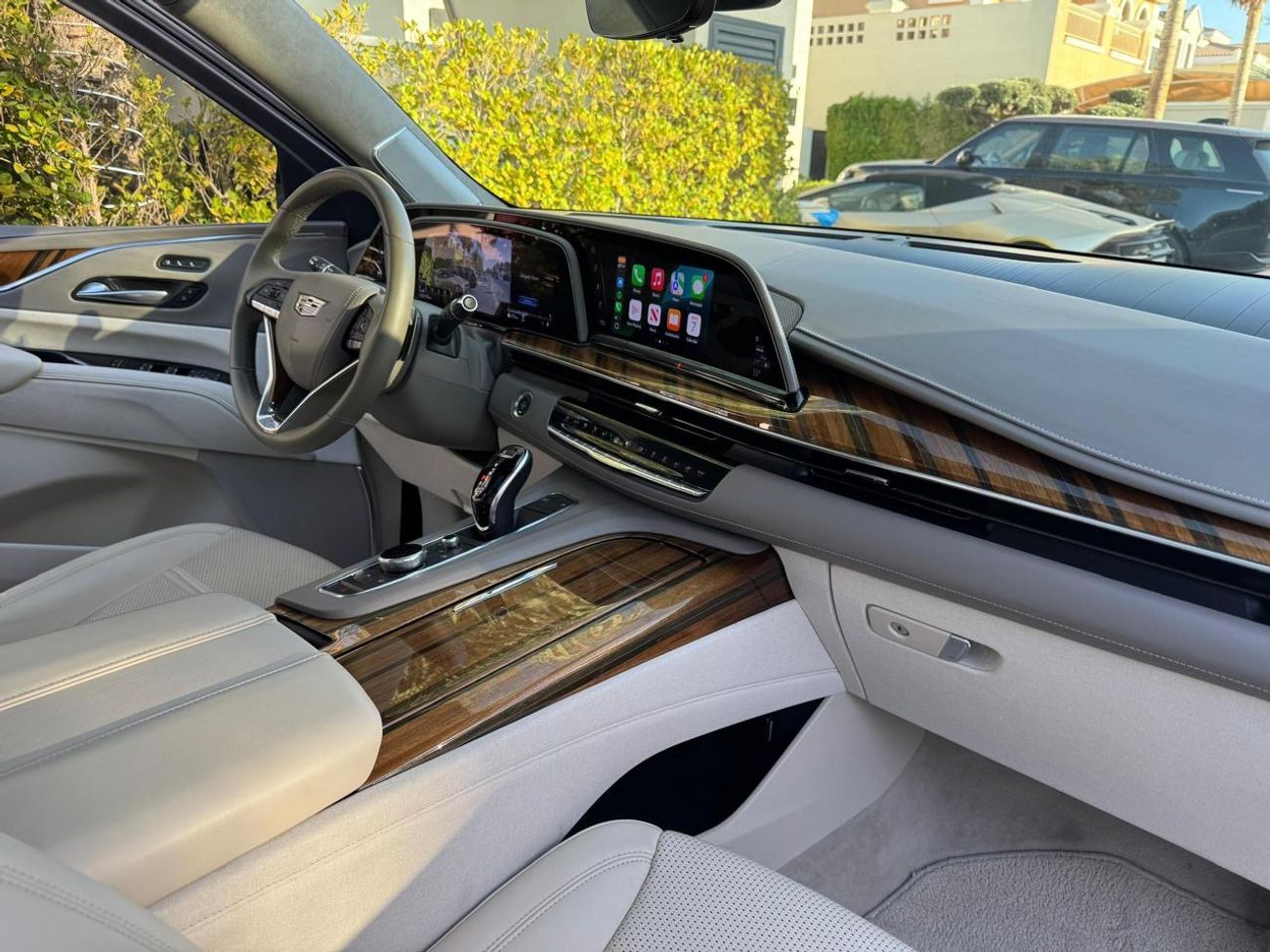 Cadillac Escalade Sport Platinum 6.2L 4WD