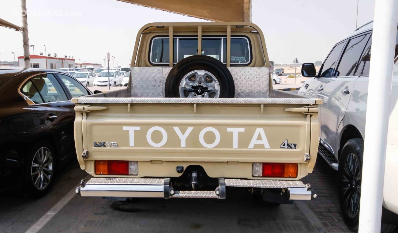 Toyota Land Cruiser Pick Up