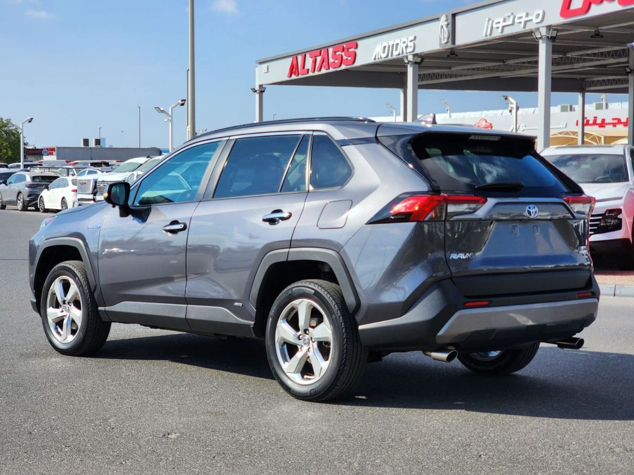 Toyota RAV4 XLE TOYOTA RAV4 LIMITED HYBRID 2019 FULL OPTION