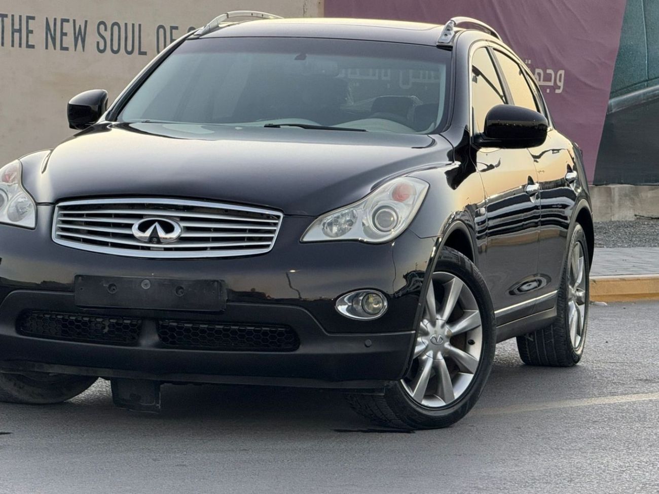 Infiniti EX35 In excellent condition and requires no expense