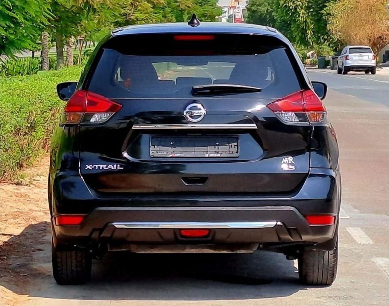 نيسان إكس تريل S 2.5L (169 HP) FWD (5 Seater) 2021 2.5L GCC (999/-MONTHLY)