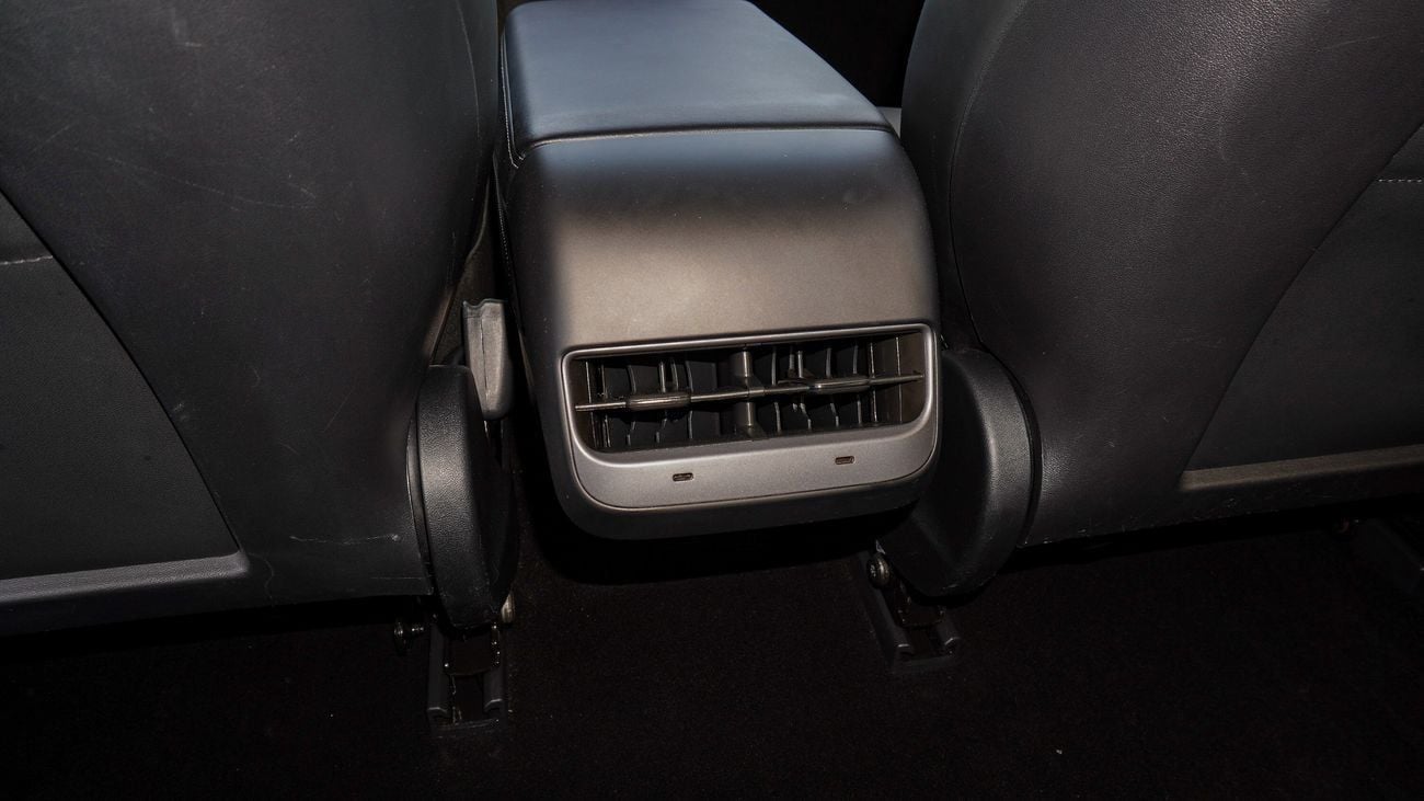 تسلا موديل 3 Rear-Wheel Drive