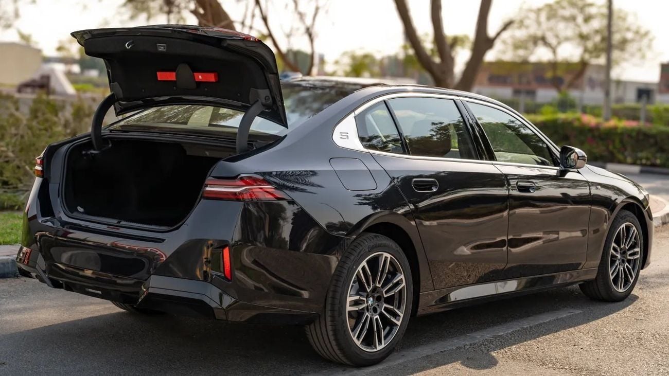 BMW 525 2026 | BMW 5 SERIES 525LI M SPORT