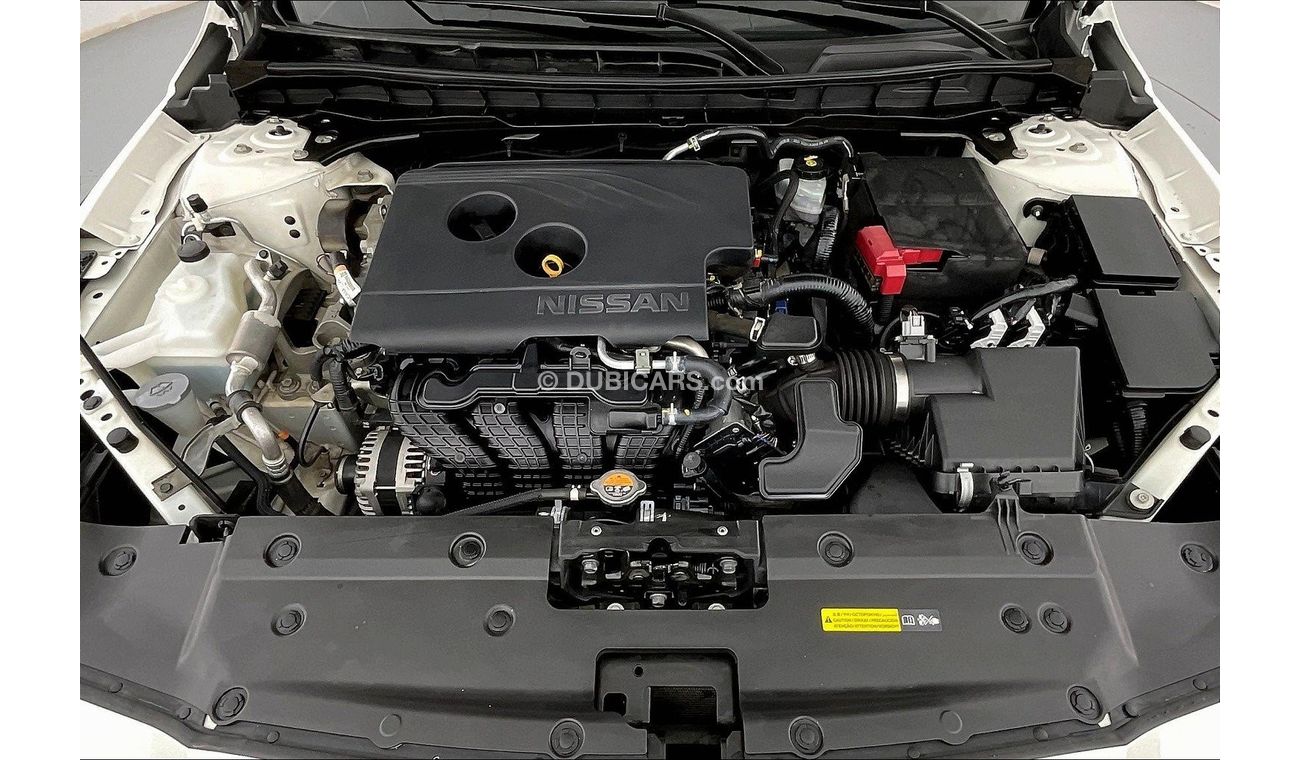 Nissan Altima S W/ Alloy Wheels