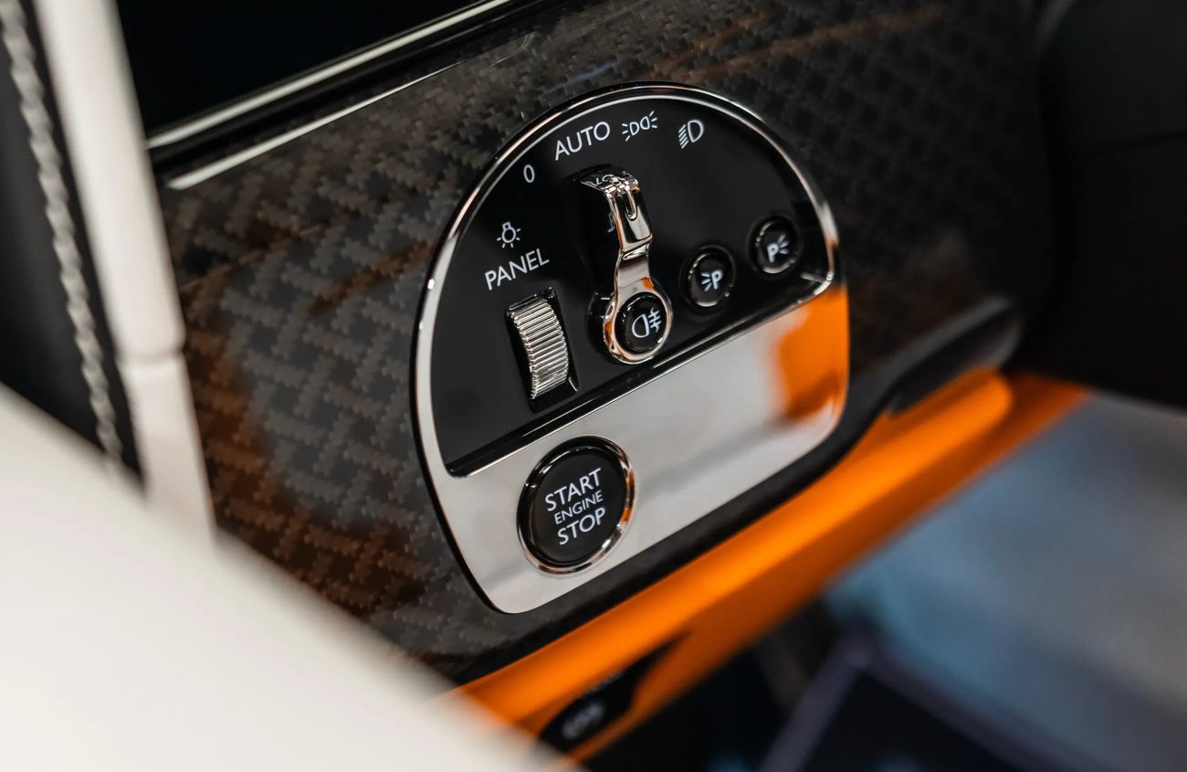 Rolls-Royce Cullinan 6.75L V12 Twin-Turbocharged Engine