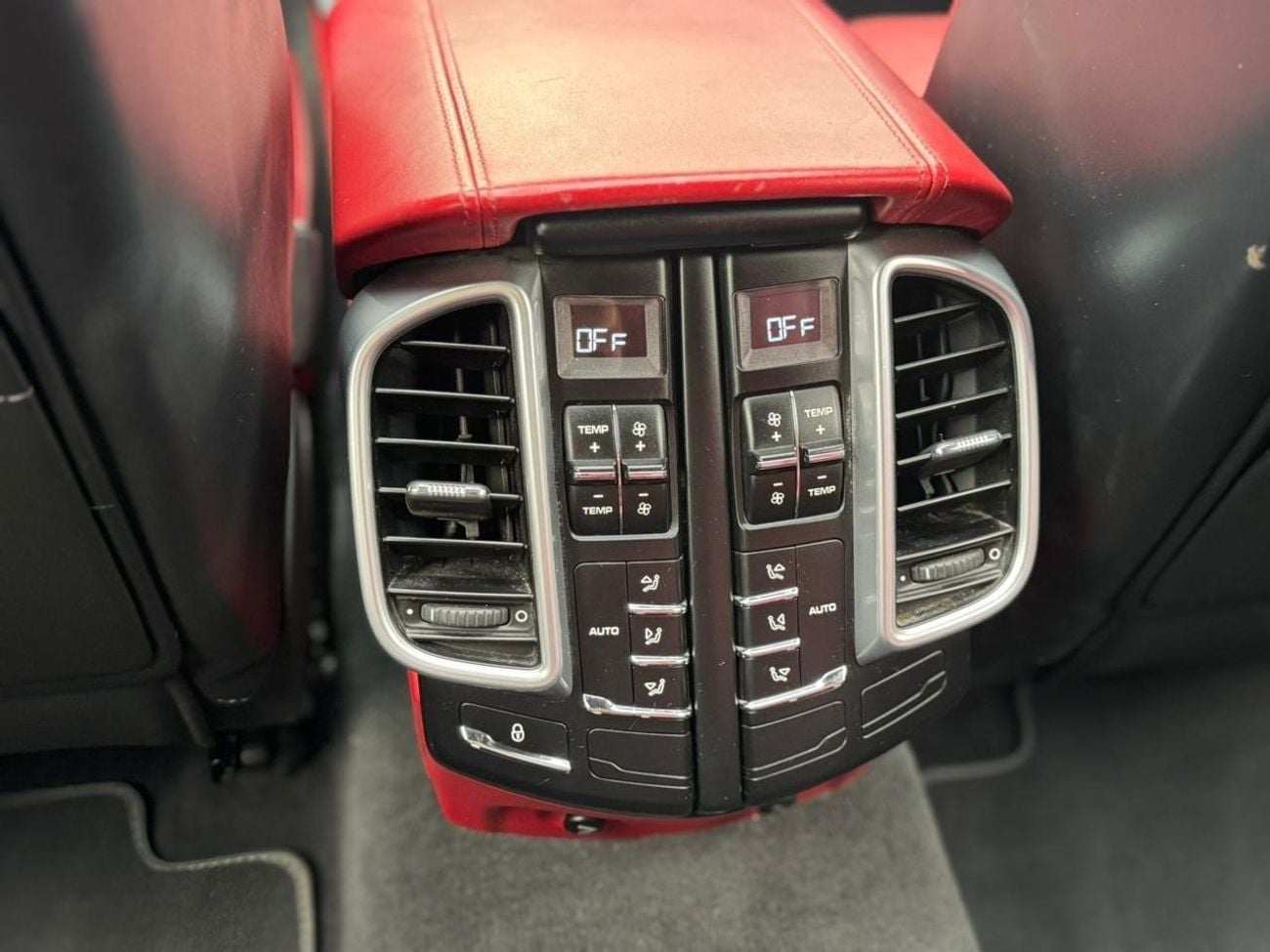 Porsche Cayenne Std 3.6L