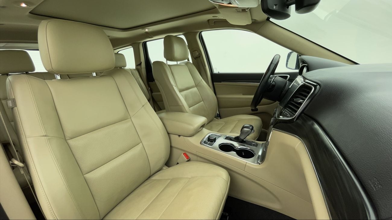 جيب جراند شيروكي LIMITED 3.6 | بدون دفعة مقدمة | اختبار القيادة في المنزل