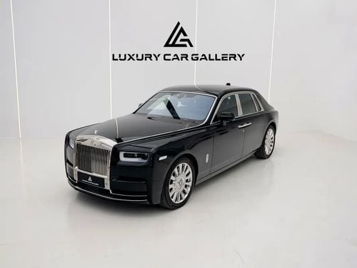 Rolls Royce Phantom STANDARD BLACK DIAMOND METALLIC | STARLIGHT | REAR ENTERTAINMENT