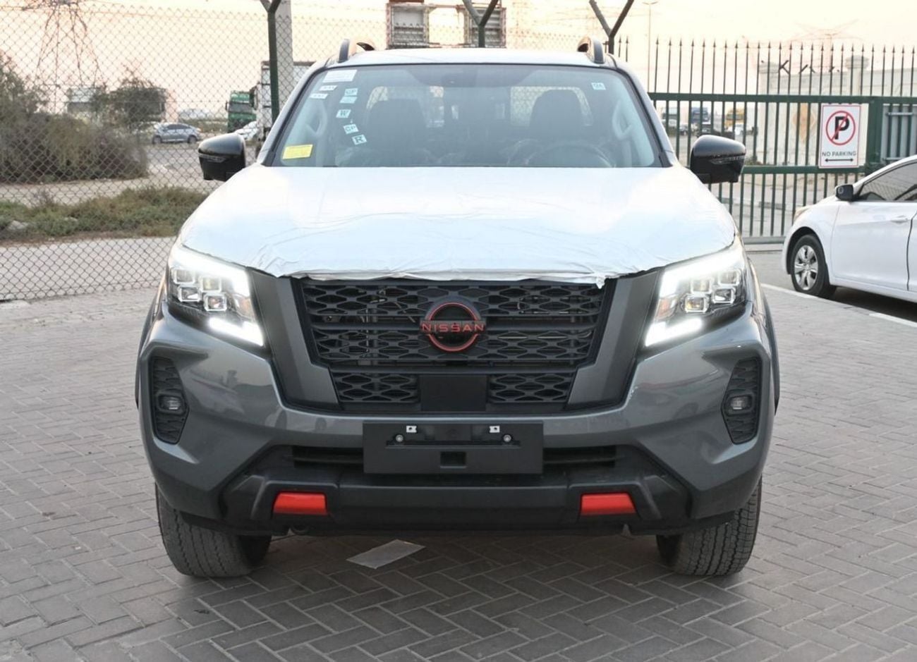 نيسان نافارا PRO4X FULL OPTION