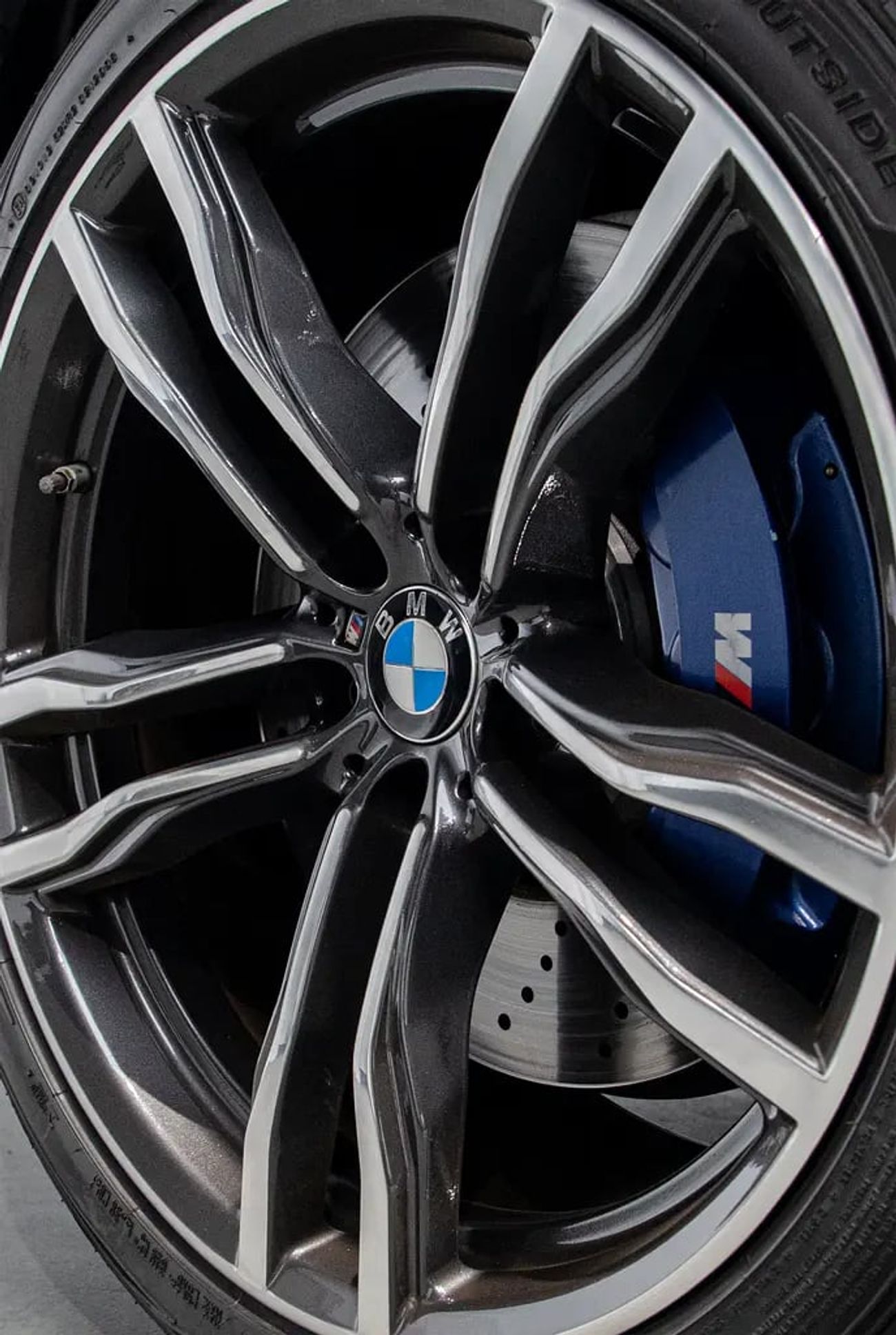 بي أم دبليو X5 M v