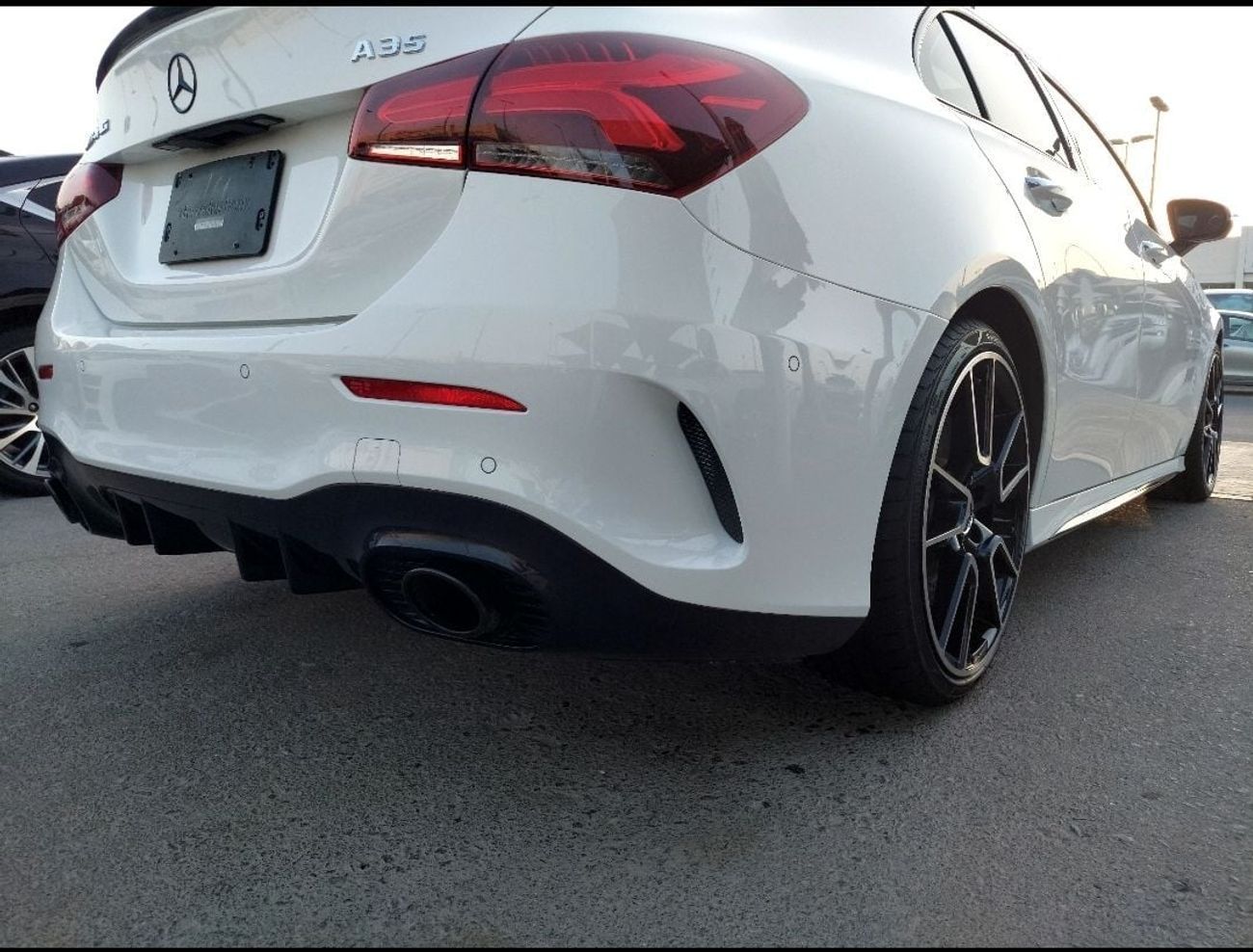 مرسيدس بنز A 35 AMG Premium + 2.0L
