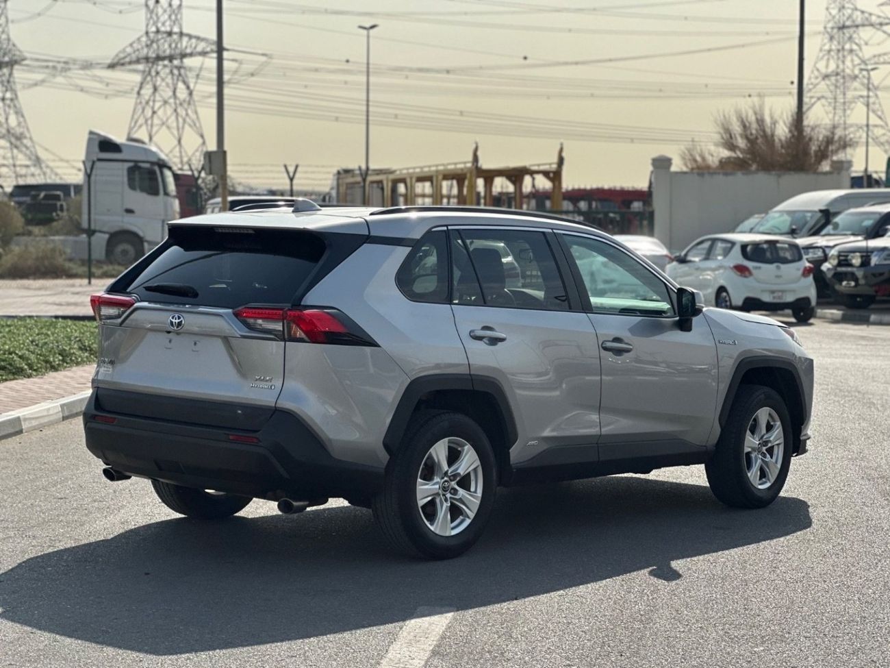 Toyota RAV4 Hybrid XLE 2.5L XLE premium