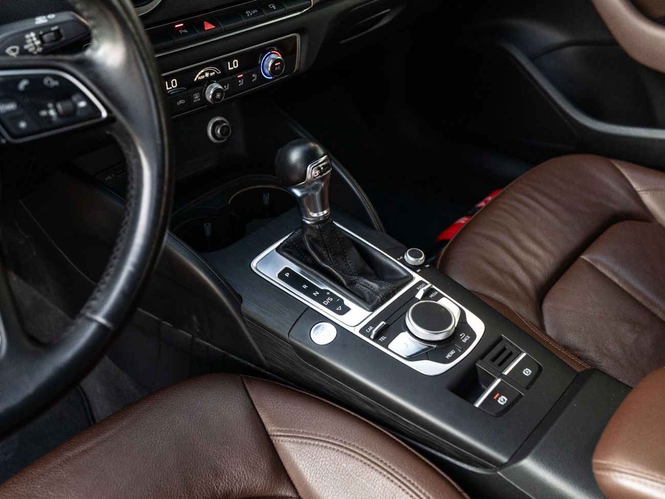 أودي A3 40 TFSI S-Line 1.8L