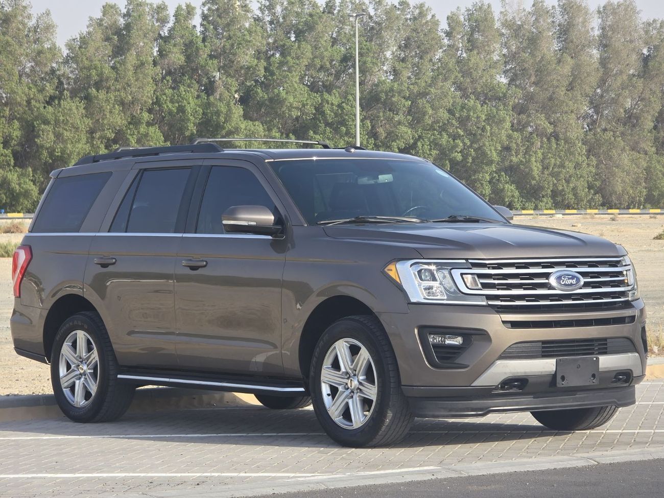 فورد إكسبيديشن XLT 3.5L (380 HP) FWD