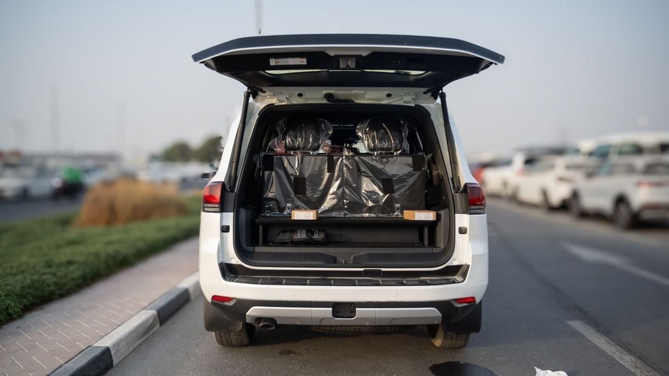 تويوتا لاند كروزر 3.5T GR-Sport Hybrid