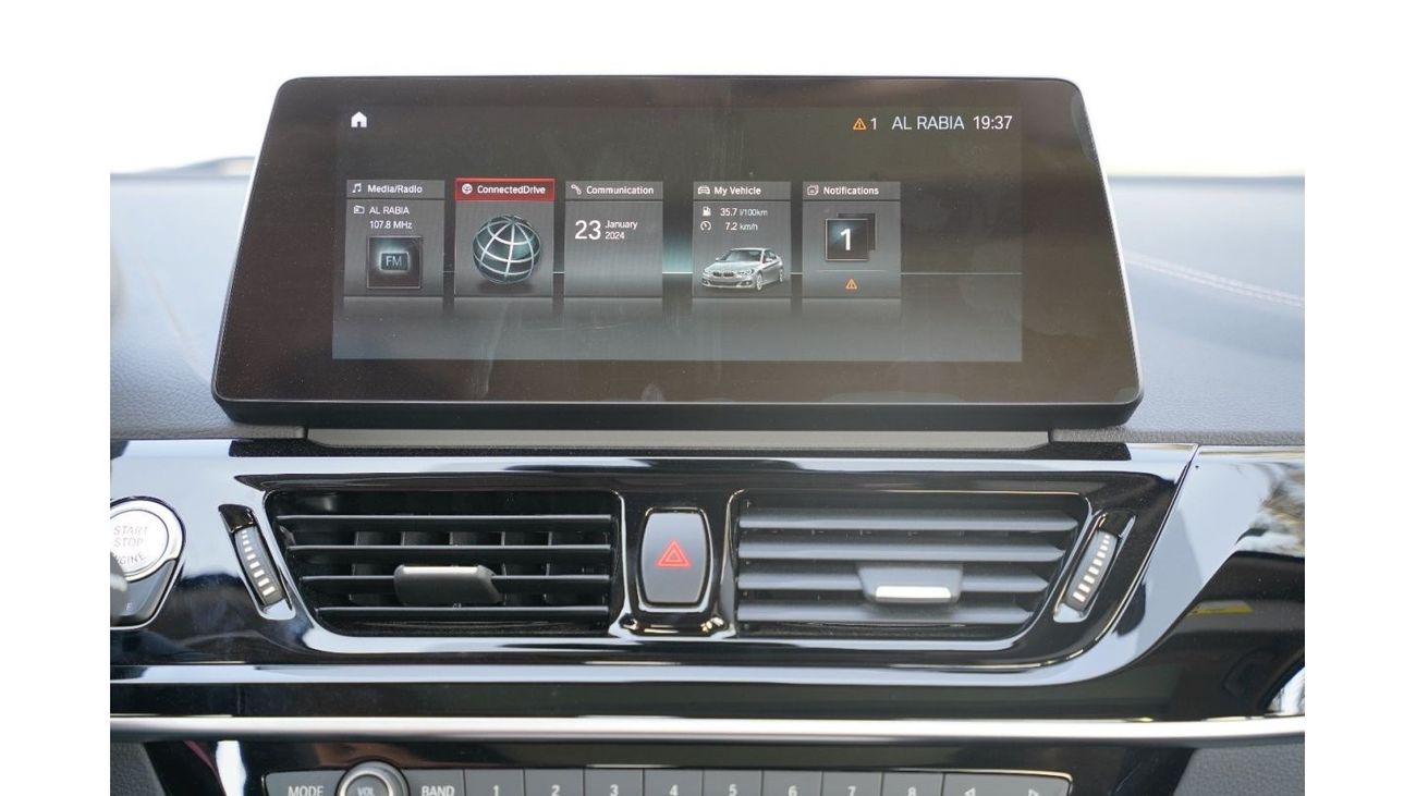 BMW 120i 2023 BMW 1-Series 120i M-sport 1.5L RWD 0KM