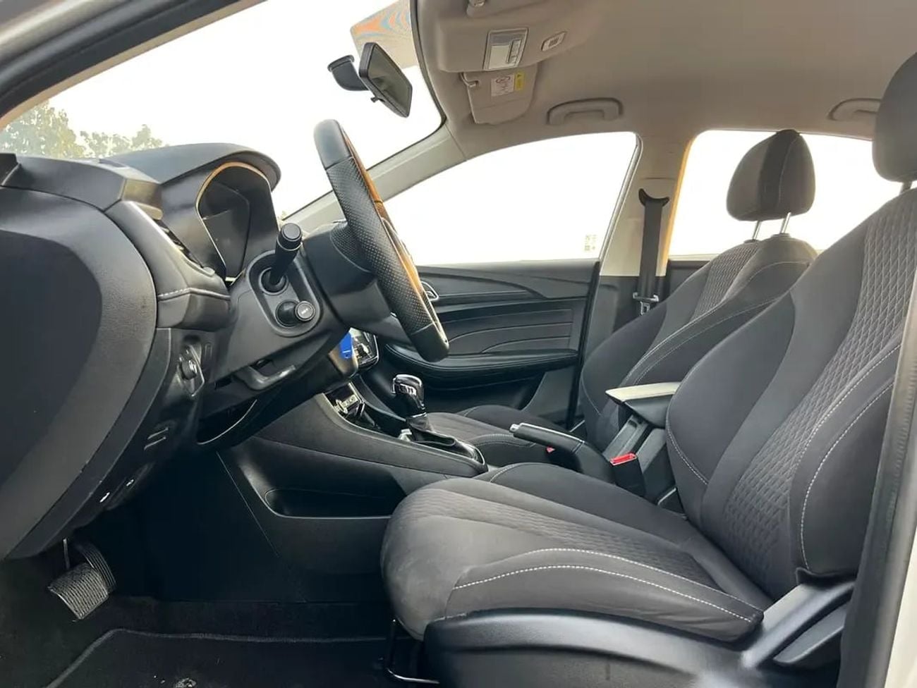 أم جي 5 LUX MG 5 2025 مواصفات خليجية
