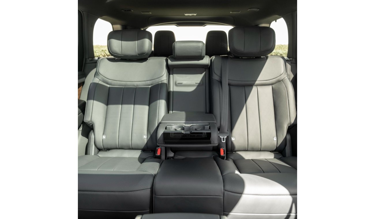 Land Rover Range Rover Autobiography LWB 7 Seats