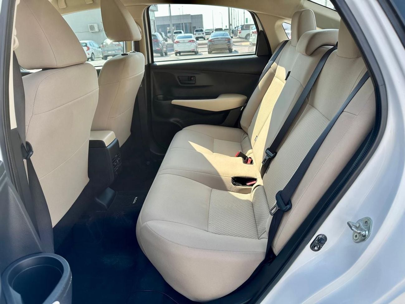 Toyota Yaris 1.5L E  670-Monthly l GCC l Camera, GPS l Accident Free