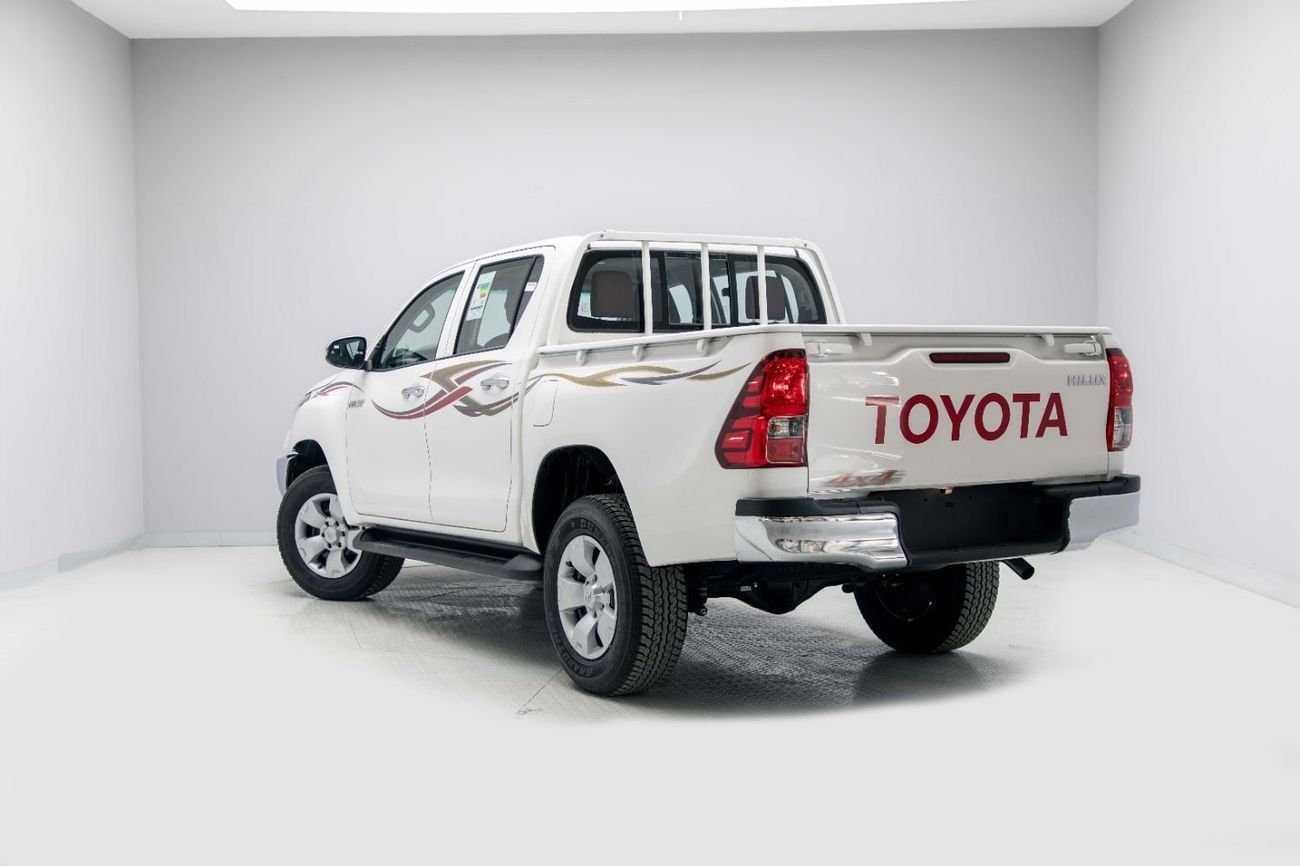 Toyota Hilux DLX 2.4L - Super White Inside Red | Export Only