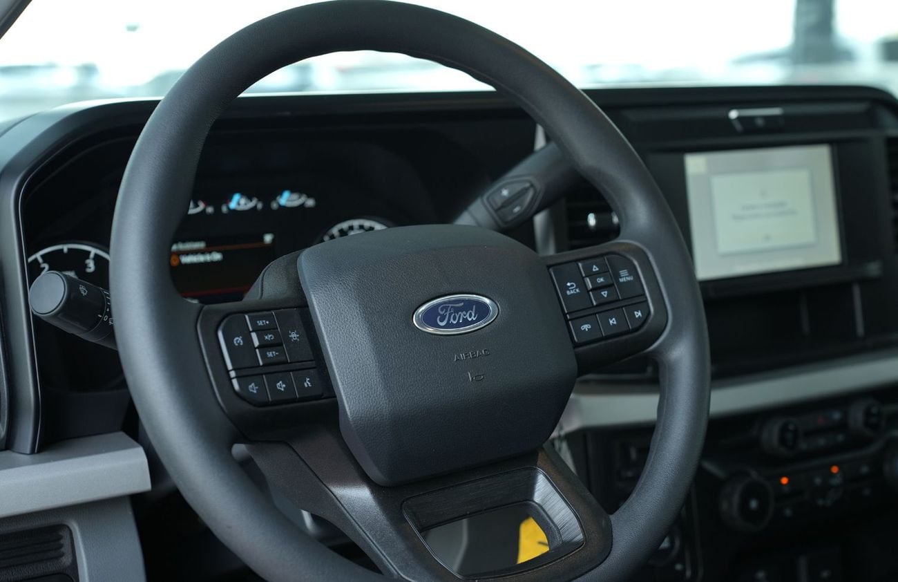 Ford F-550 F550 XL 4x4  Super Duty (Export Only)