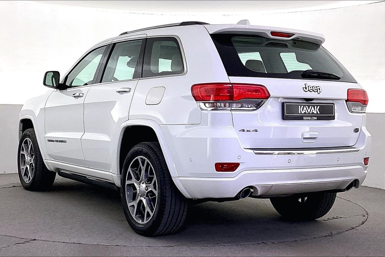 جيب جراند شيروكي Overland | National Day Celebration | شامل الضمان | 0 ﺪﻔﻋﺓ ﺃﻮﻟﻯ