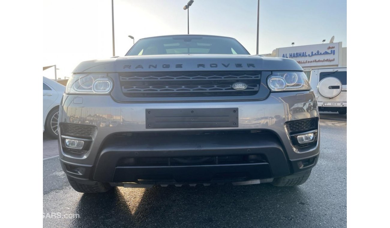 Land Rover Range Rover Range Rover 7 seats SE_GCC_2015_Excellent Condition _Full option